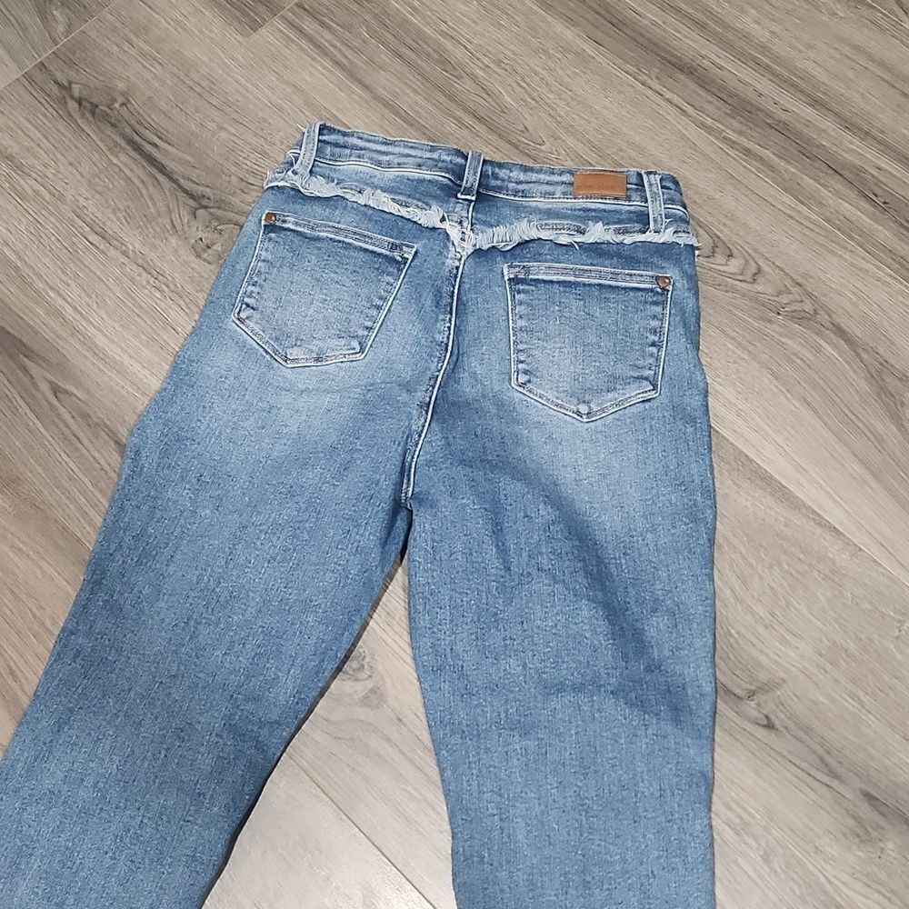 Judy Blue Maryville High Rise Fray Slim Fit Jeans - Picture 7 of 8